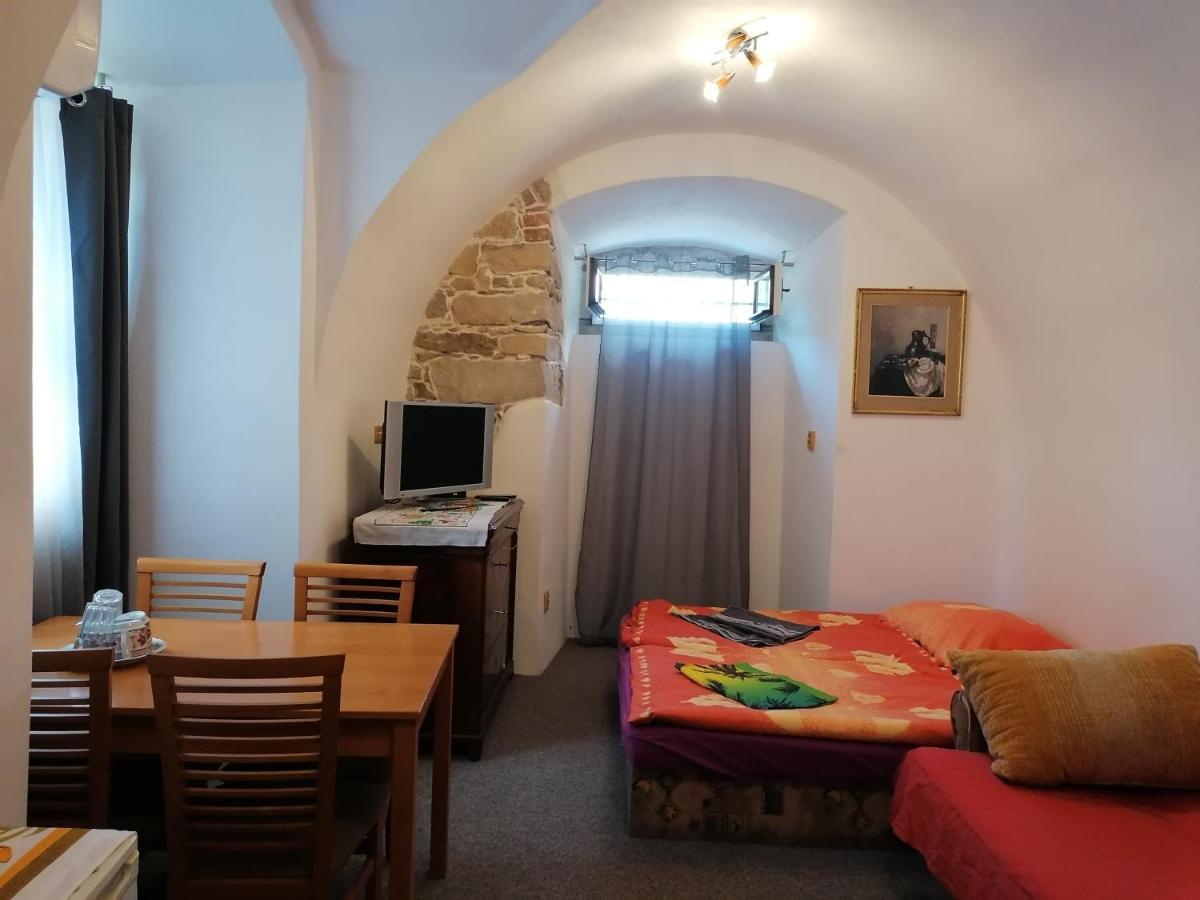 Fara Choustníkovo Hradiště Hotel Exterior foto