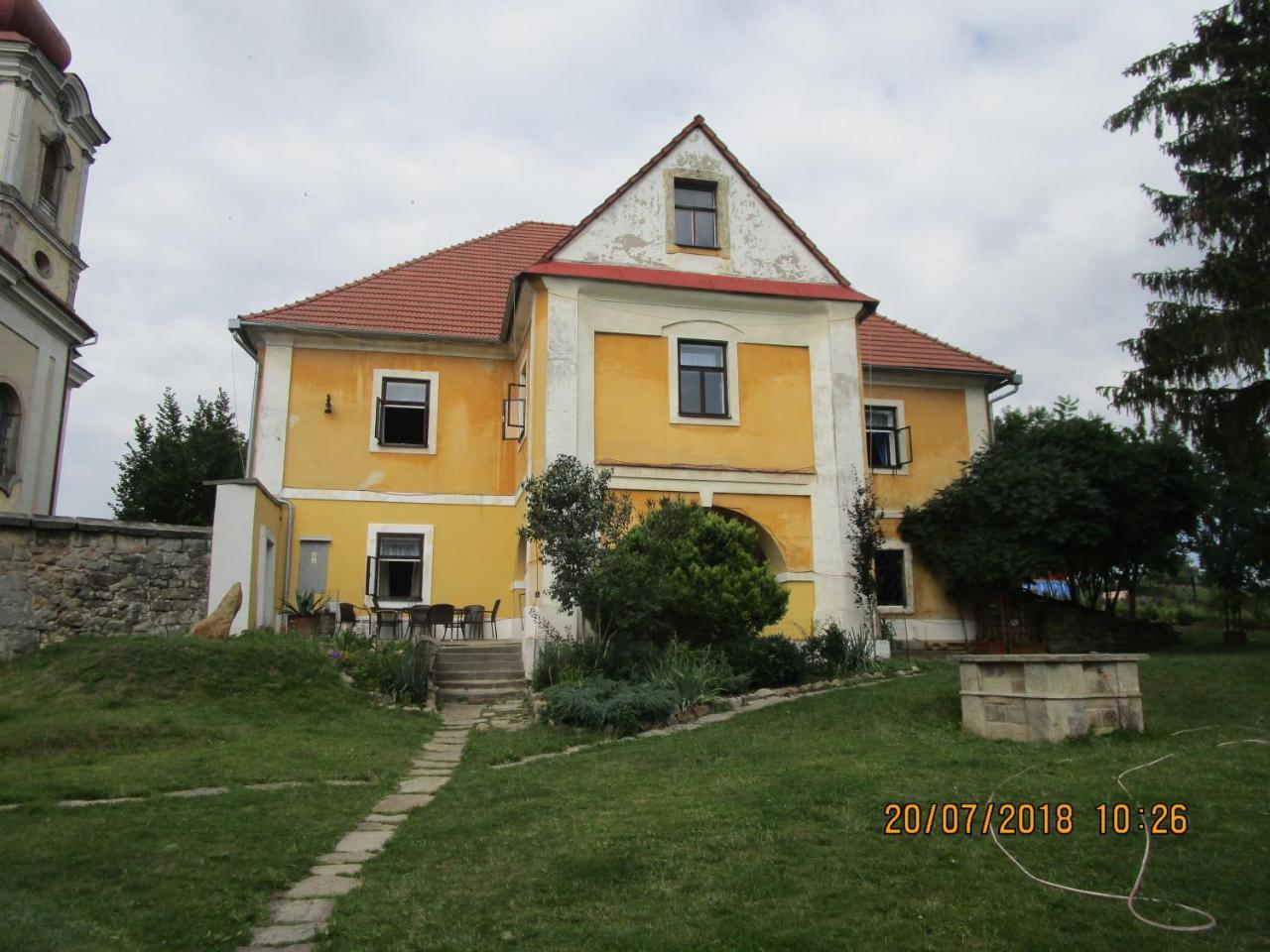 Fara Choustníkovo Hradiště Hotel Exterior foto
